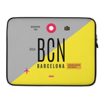 Lade das Bild in den Galerie-Viewer, BCN - Barcelona Laptop Sleeve Tasche 13in und 15in mit Flughafencode
